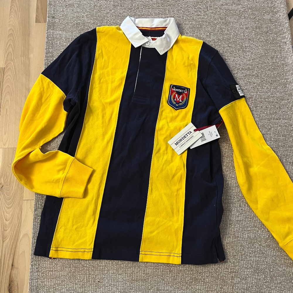 Mondetta shirt